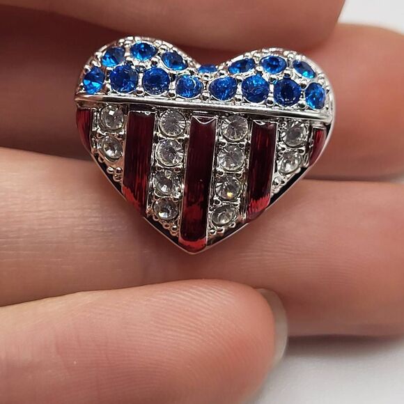 Swarowski Red White & Blue Heart Pin - Signed with a Swan - Picture 1 of 4